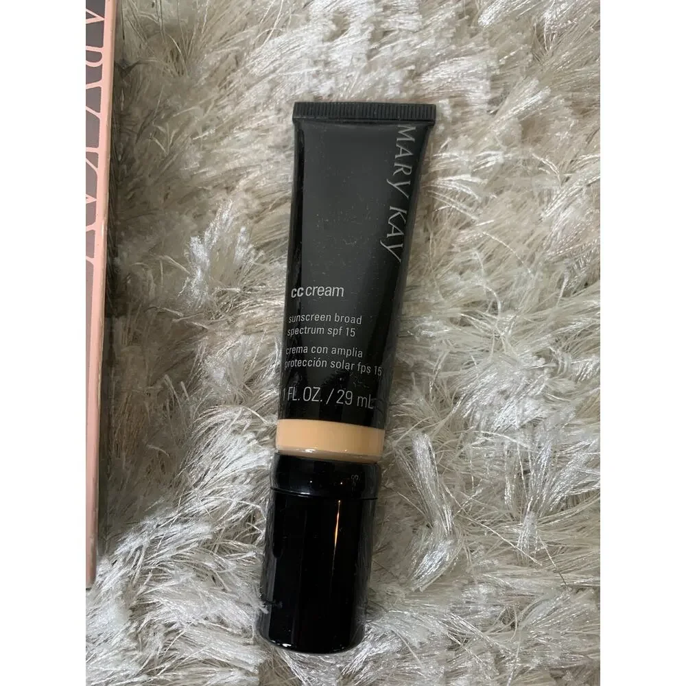 Mary Kay CC Cream Very Light New in Box